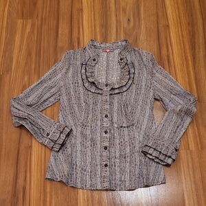 Chic Ruffled Button-Up Blouse in Gray